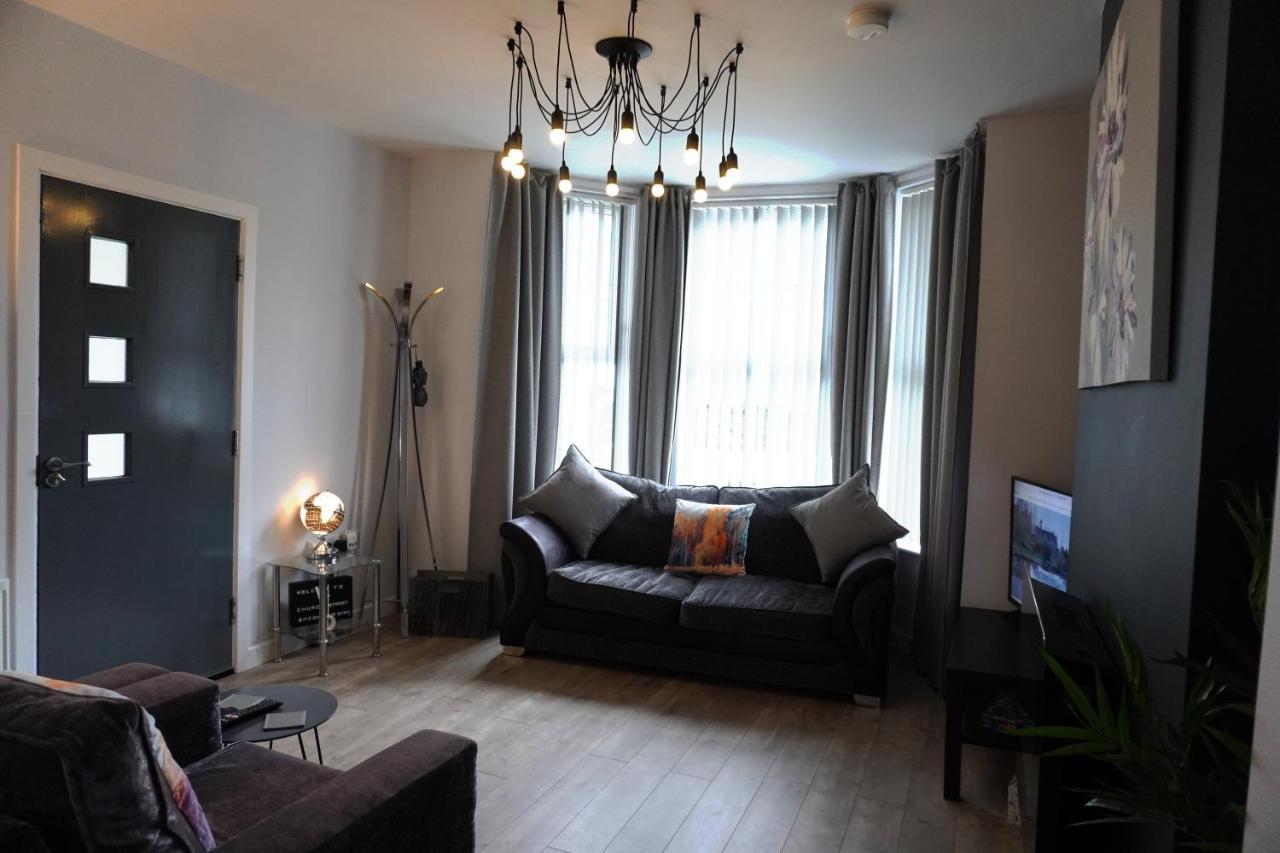Vip Church Street Apartment Portadown Bagian luar foto